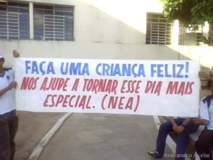 Faixa da campanha do NEA.