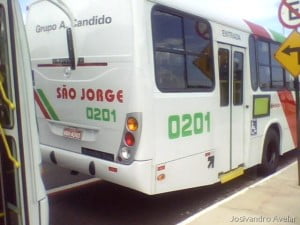 Veículo da São Jorge.