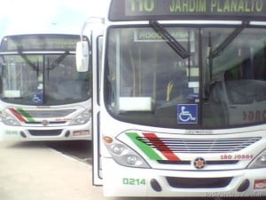 Linhas 2300 e 110.
