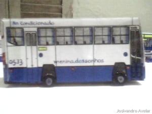 Miniatura feita por Cláudio Paradyso, do blog Ônibusgrafia, em Campina Grande.