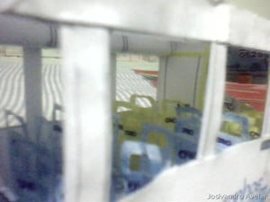 O máximo que deu para fotografar os interiores do carro...
