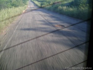 Os notáveis buracos na estrada.