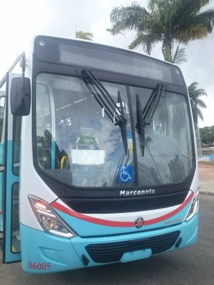 OS ÔNIBUS DE 2014- PARTE 3 10 Carro da Santa Maria, diferente dos primeiros em termos de design. Deve rodar em uma das duas linhas circulares da empresa (1510-5110).