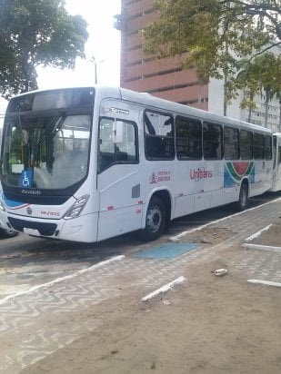 OS ÔNIBUS DE 2014- PARTE 4 10 Carro 0820.