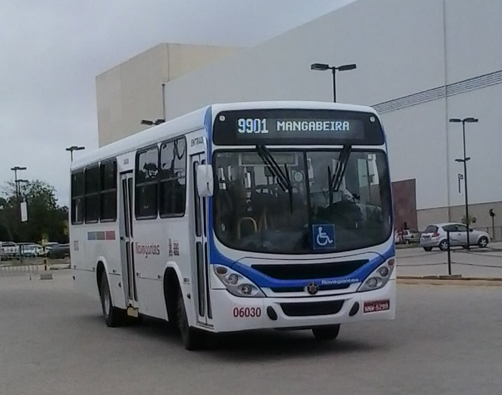 O ônibus da linha 9901-Valentina/Mangabeira.