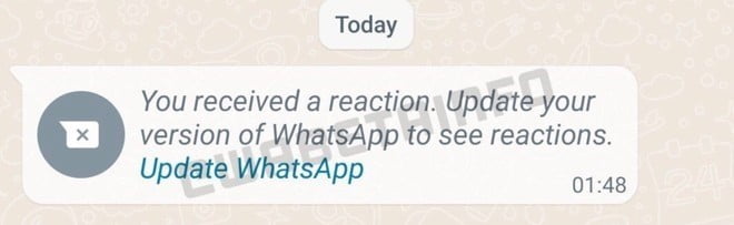 Mensagem: "You received a reaction. Update your version of WhatsApp to see reactions. Update WhatsApp". Print WABetaInfo. Fim da descrição.