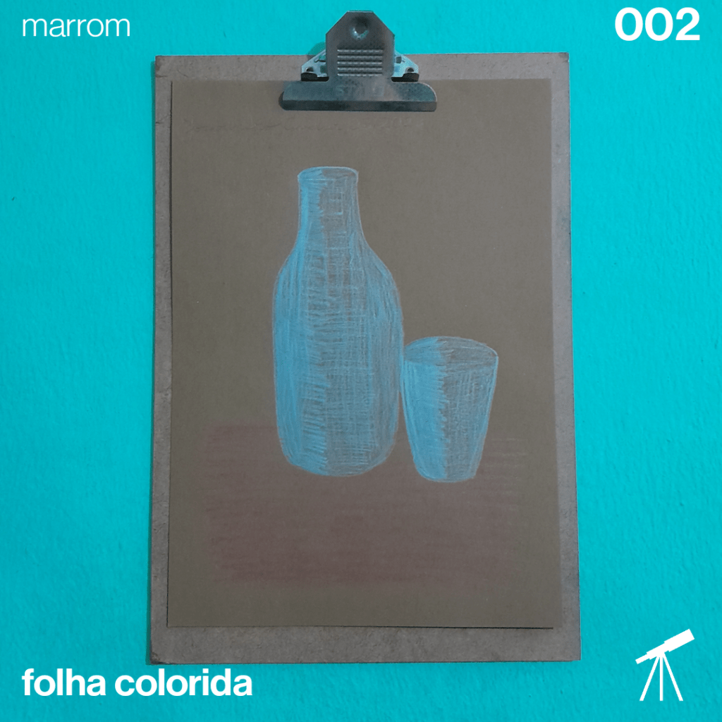 #FolhaMarrom - Garrafa e copo 1 Garrafa e copo