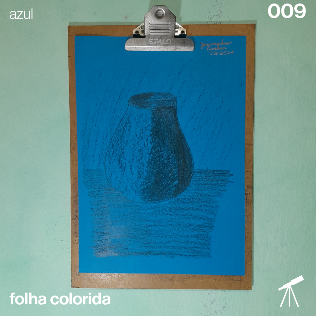 #FolhaAzul 009 - Vaso novo 1 Desenho de um vaso novo de cor preta, feito em uma folha de cor azul.