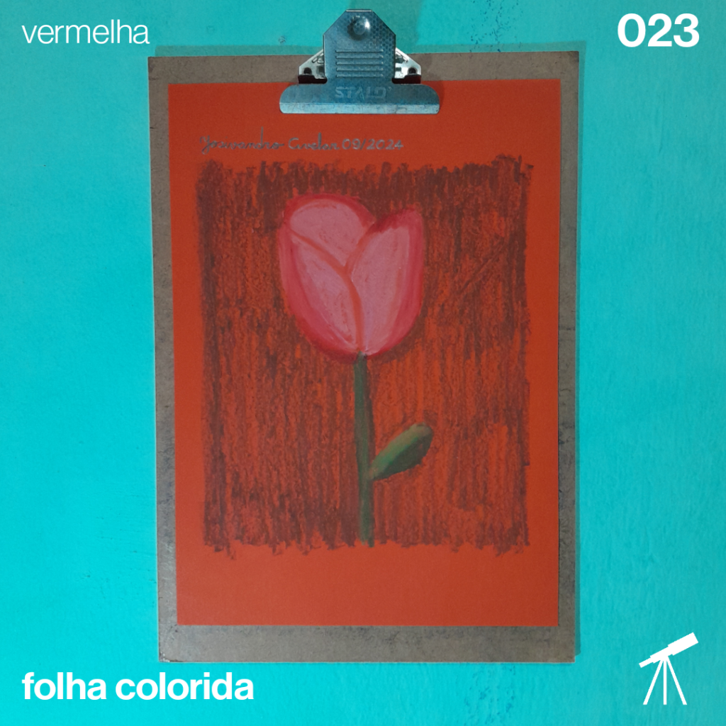 #FolhaVermelha 023 - Simplesmente rosa 1 Uma rosa, simplesmente rosa, em um fundo azincentado, feito com giz pastel sobre folha vermelha.