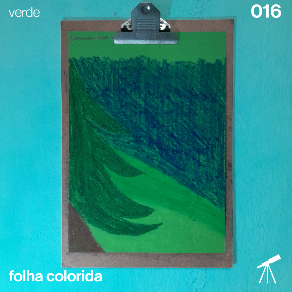 #FolhaVerde 016 - Noite de Natal 1 Cenário de uma noite de Natal, com pinheiro, montanhas e céu azul escuro.